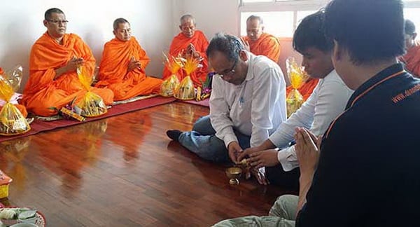 ภาพบรรยากาศการทำบุญบริษัทประจำปี-2557