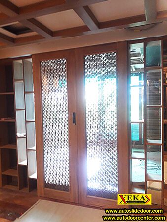 Auto slide door